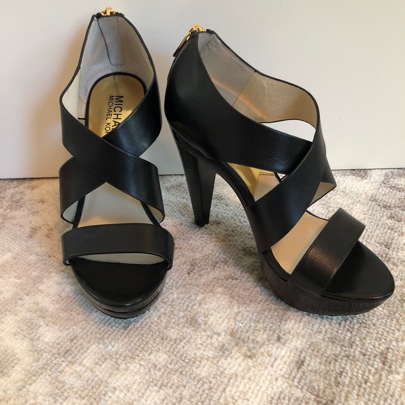 Michael Kors black heels - Picture 2 of 4